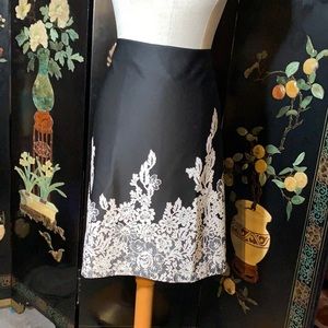 Roz & Ali Black and White Floral Midi Skirt